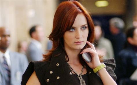 attrice emily il diavolo veste prada|Emily Blunt: da Il diavolo veste Prada ad oggi.